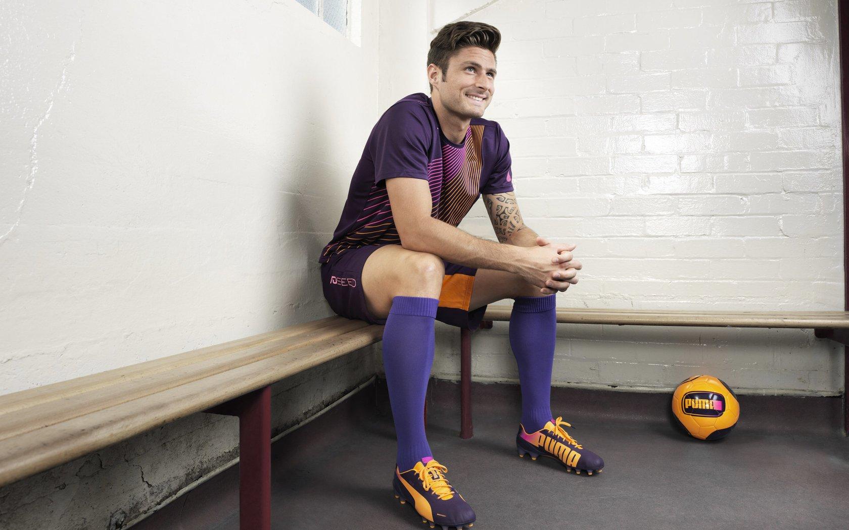 詹俊锐评，瓜帅摆大巴颠覆认知 战术求变令曼城臻于新境